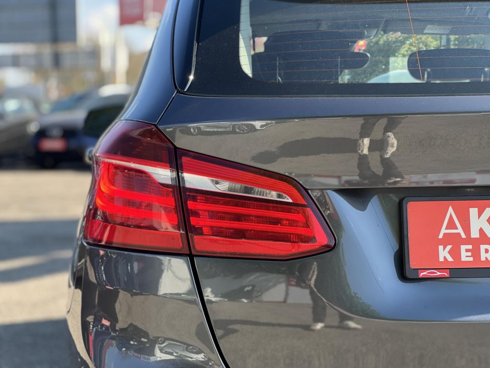 BMW 218i Advantage (Automata) Active Tourer 70e km. tempomat. ülésfűtés. keyless. kamera. 2 gyári kulcs!