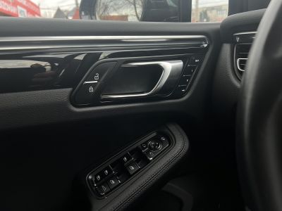 PORSCHE MACAN S PDK LED. panoráma. memória. carplay. újszerű. sérülésmentes