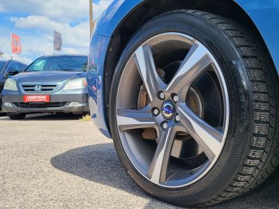 VOLVO V60 2.4 D [D6] PHEV AWD Summum Geartronic Magasan felszerelt! Harman/Kardon Napfénytető Holttér Kamera Vonóhorog
