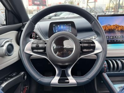 BYD ATTO 3 Design 60,4kWh M.o.-i. 1.tul. LFP. garanciális. panorámatető. világos belső!