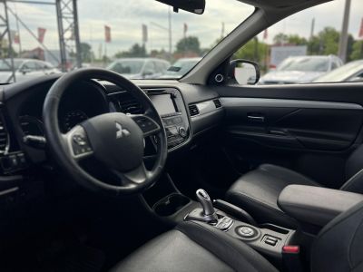 MITSUBISHI OUTLANDER 2.0 MIVEC Instyle Navi 4WD CVT
