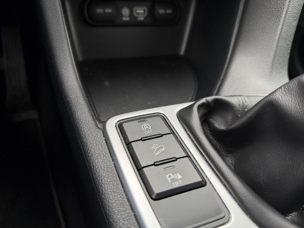 KIA SPORTAGE 1.6 GDI Gold 83e km. M.o.-i. 1.tul. Márkaszervizelt!