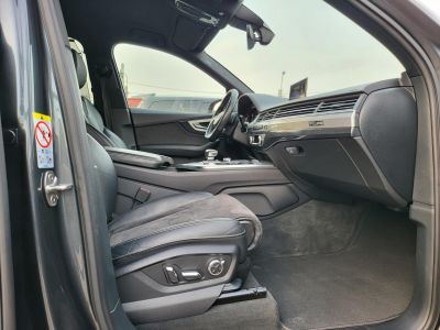 AUDI Q7 3.0 V6 TDI quattro Tiptronic ic [7 személy] S-line Magyarországi LED Virtual Cockpit Távtartó Navi BOSE Memória