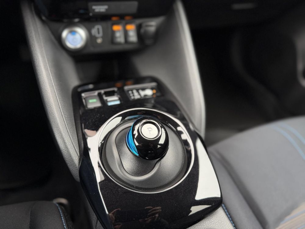 NISSAN LEAF N-Connecta e+ 62kWh (Automata) 96% akku 9e km 360 kamera ProPilot 4x ülésfűtés