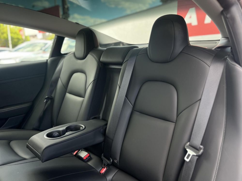 TESLA MODEL 3 Long Range AWD (Automata) 90e km. mátrix LED. hőszivattyú. garanciális!