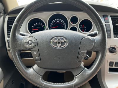 TOYOTA TUNDRA 5.7 V8 4x4 LIMITED