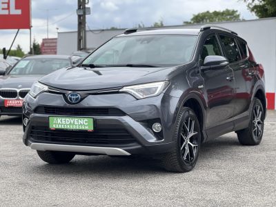 TOYOTA RAV 4 Rav4 2.5 Hybrid Executive 2WD e-CVT 114e km. Tempomat Ülésfűtés Navi Sávtartó Kamera Keyless