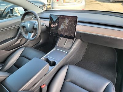 TESLA MODEL 3 Long Range AWD (Automata) facelift. garanciális. autopilot. Mátrix LED