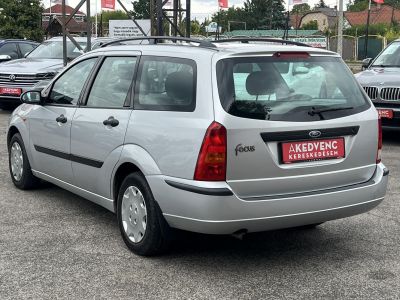 FORD FOCUS 1.4 Comfort Magyarország 116e km Friss vizsga Klíma!