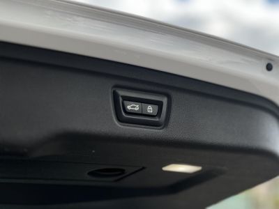 BMW 330e M Sport (Automata) Frissen szervizelt. Új téli gumik!