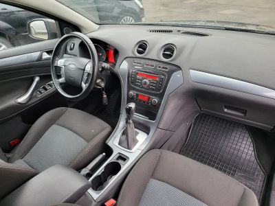 FORD MONDEO 2.0 TDCi Trend Powershift Magyarországi Tempomat Digitklíma Tolatóradar