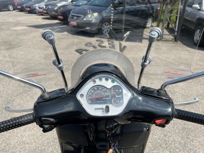 VESPA GTS 11e km. Itt a szezon irány a város! Friss műszaki vizsga!