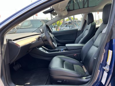 TESLA MODEL 3 Standard Range Plus Aut garanciális. 2 töltőkábel!