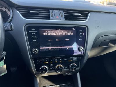 SKODA OCTAVIA Combi 1.6 CR TDI Style Áfás! M.o.-i. 1.tul. Tempomat Ülésfűtés Tolatóradar Carplay Téli-nyári kerék!