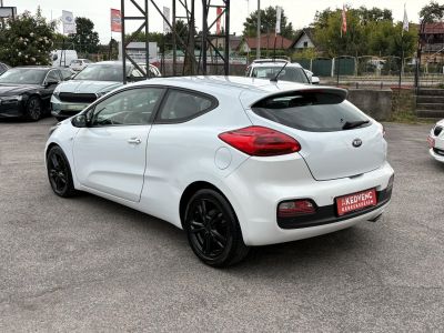 KIA CEE'D Pro1.6 CRDI EX Klíma Tempomat Bluetooth 182e km!