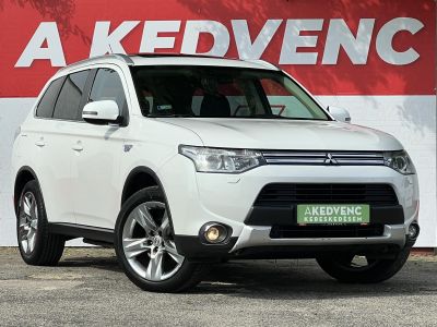MITSUBISHI OUTLANDER 2.0 MIVEC Instyle Navi 4WD CVT