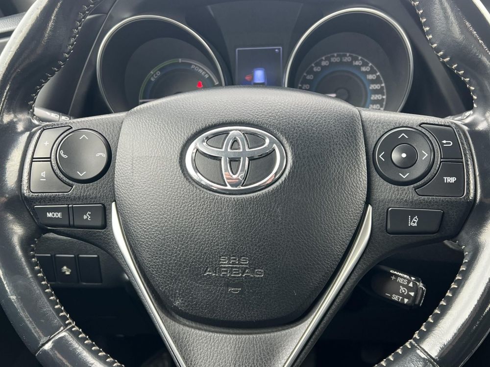 TOYOTA AURIS Touring Sports 1.8 HSD Active Trend+ (Automata) Élő hibrid garancia! Tempomat Ülésfűtés Kamera Keyless Bluetooth