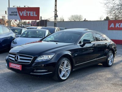 MERCEDES-BENZ CLS 350 CDI 4Matic BlueEFFICIENCY (Automata) Xenon Navigáció Tempomat Napfénytető PDC Bőr Bluetooth