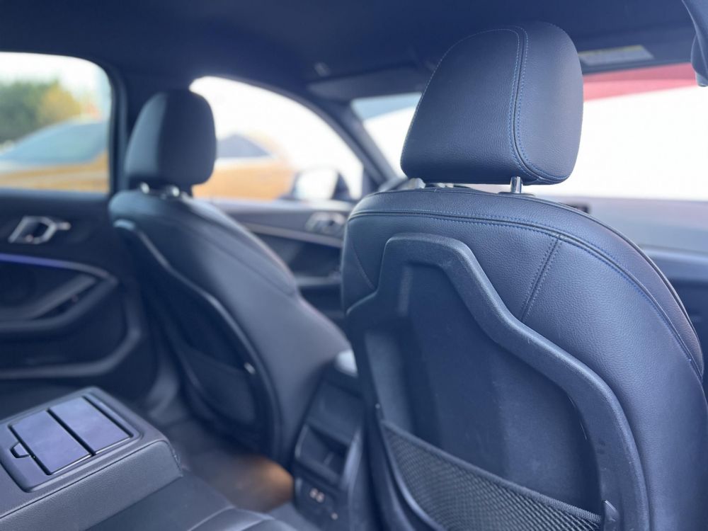 BMW 218d M Sport (Automata) 98e km. CARPLAY. LED. tempomat. ülésfűtés. keyless. megkímélt állapot!