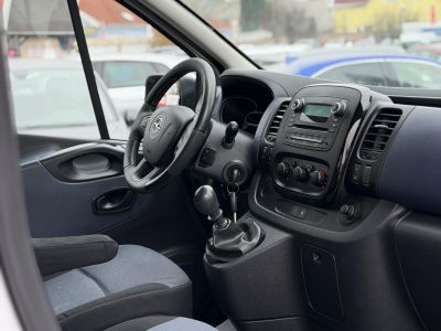OPEL VIVARO 1.6 CDTI L1H1 2.7t Start-Stop Euro 6 (9 személyes) M.o.-i. 1.tul. Tempomat Klíma Tolatóradar