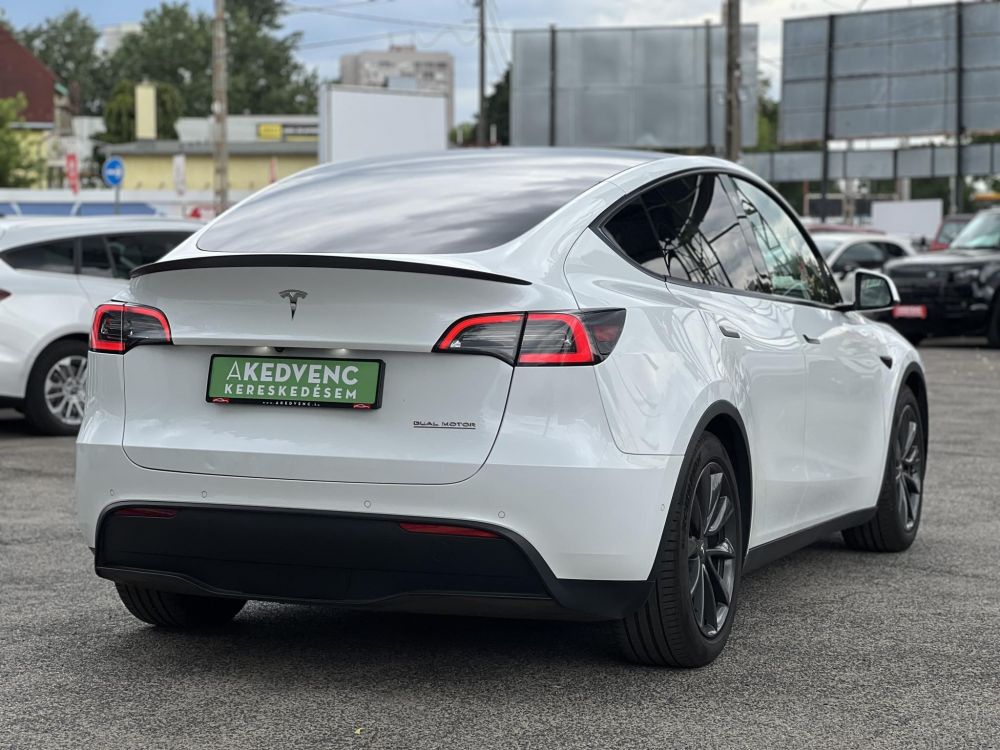 TESLA MODEL Y Performance AWD (Automata) 138e km. AMD Ryzen. mátrix LED. hőszivattyú. garanciális. 8db kerék. (19-21)