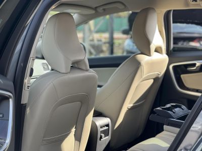 VOLVO V60 2.0 [T4] Kinetic Geartronic M.o.-i. magasan felszerelt. végig vezetett szervizkönyv!