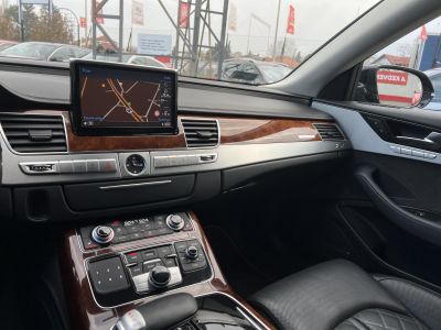 AUDI A8 4.2 V8 TDI DPF quattro Tiptronic ic Xenon Napfénytető Távtartó Kamera Bose Keyless Memória Navi