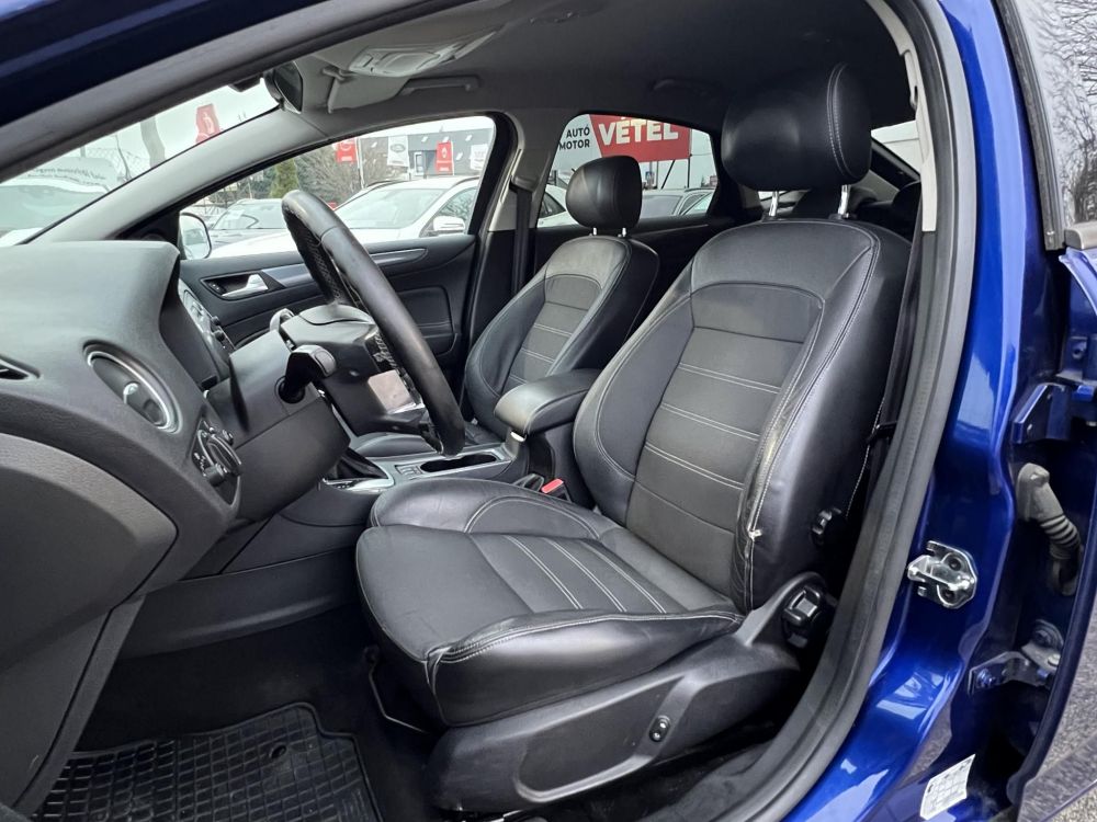 FORD MONDEO 2.0 TDCi Trend Powershift Klíma Tempomat Bluetooth Tolatókamera!