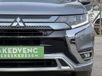 MITSUBISHI OUTLANDER 2.4 PHEV Instyle Premium 4WD CVT Magasan felszerelt. akár 40km elektromos hatótáv!