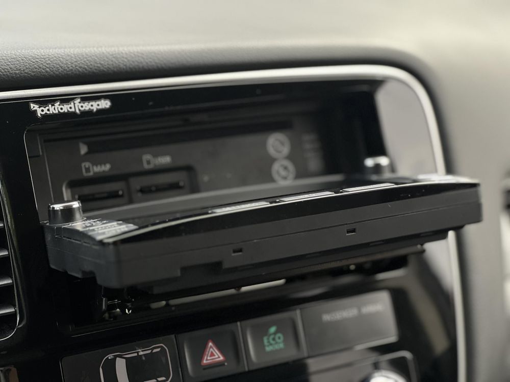 MITSUBISHI OUTLANDER 2.0 PHEV Instyle Navi 4WD CVT