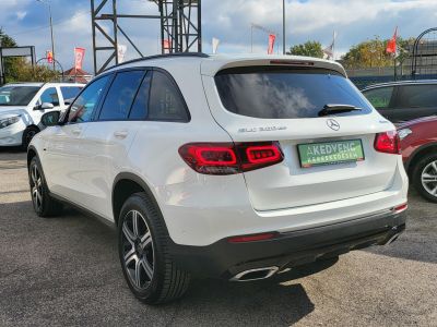 MERCEDES-BENZ GLC 300 de 4Matic EQ Power 9G-TRONIC 21e km. M.o.-i LED Tempomat Holttér Sávtartó Carplay Burmester