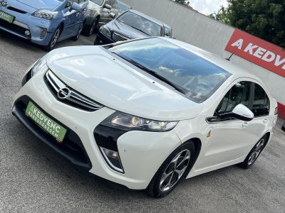 OPEL AMPERA E-Pioneer (Automata) 121e km. Zöld rendszám. Navi Tempomat Kamera Bose Ülésfűtés Bőr Keyless