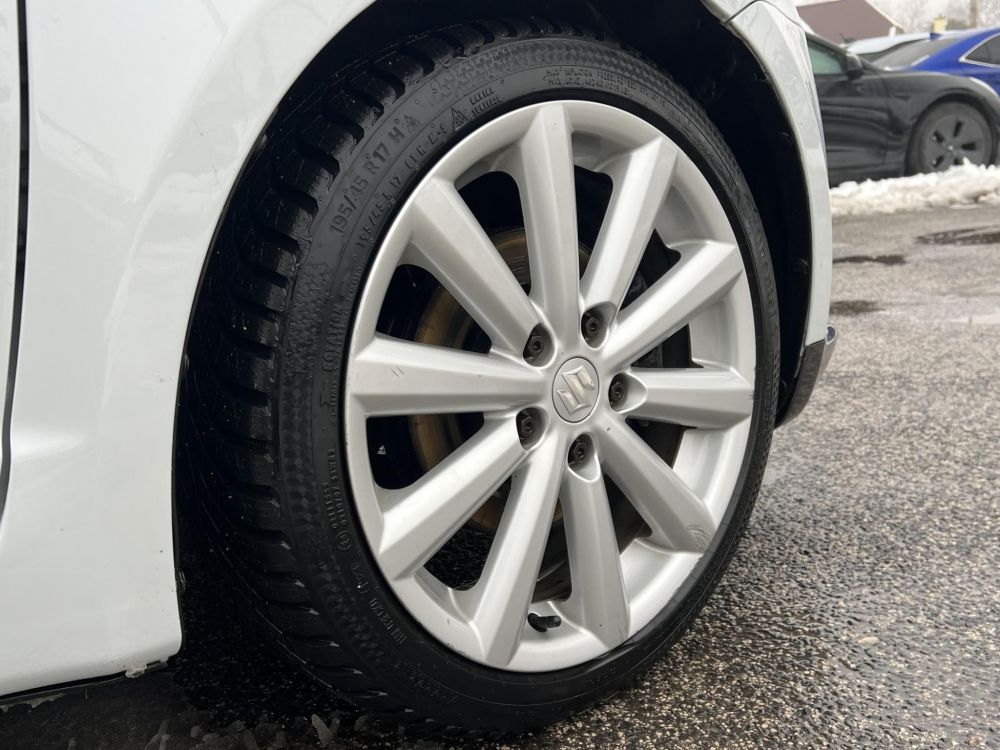 SUZUKI SWIFT 1.6 SPORT Klíma Bluetooth Szervizelt!