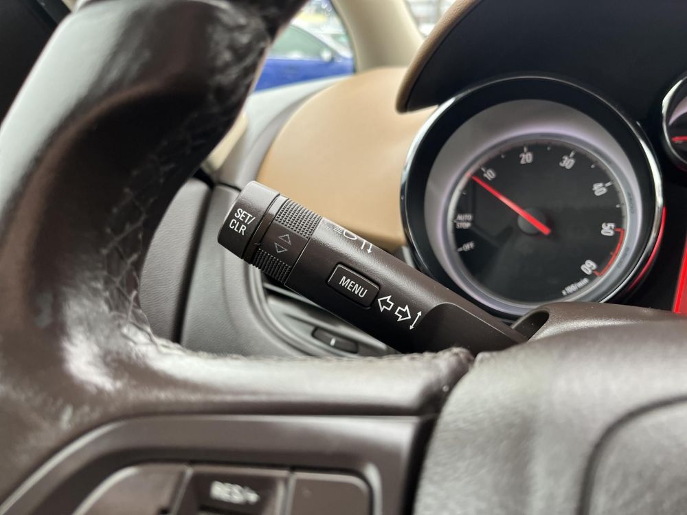 OPEL ZAFIRA TOURER 1.6 CDTI Edition (7 személyes ) Extra beltér! Klíma Tempomat Bluetooth Navi!