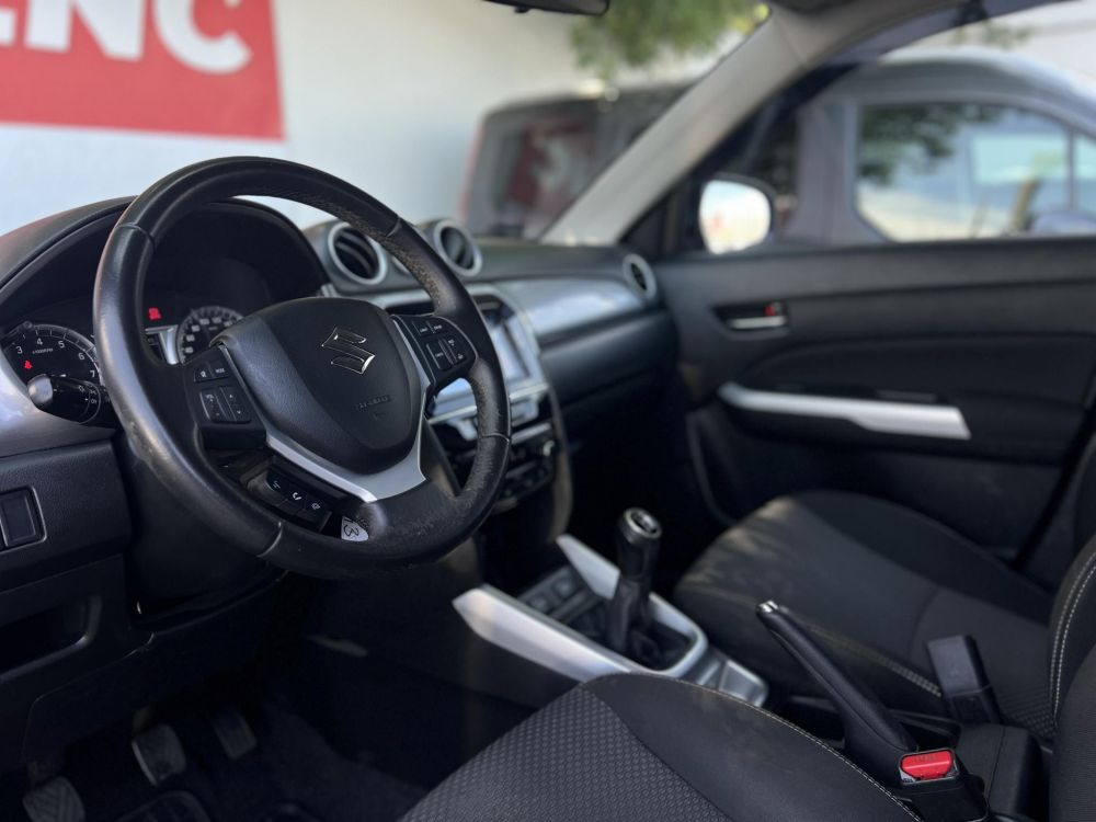 SUZUKI VITARA 1.6 GL+ Magyarországi. Gyári fényezés. Carplay Tolatókamera!