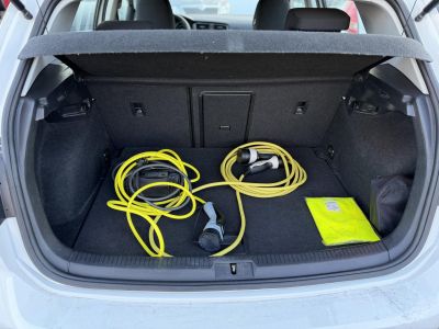 VOLKSWAGEN GOLF VII e-Golf Edition 120e km. 230km hatótáv. 2 töltő kábel. CARPLAY!