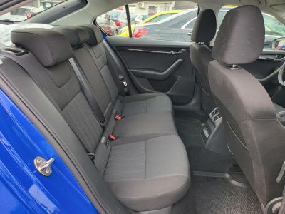 SKODA OCTAVIA 1.5 TSI ACT Style 96e km. M.o.-i. 1.tul. Digitklíma Távtartó Tempomat Ülésfűtés Bluetooth