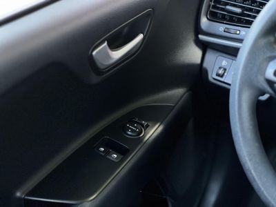 KIA STONIC 1.25 MPI Style Magyarországi. Gyári fényezés. 63e km.Végig vezetett szervizkönyv!