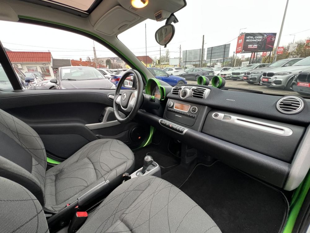SMART FORTWO Electric Drive JBL Panorámatető
