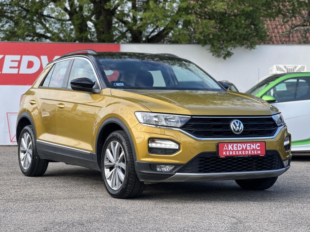 VOLKSWAGEN T-ROC 1.5 TSI ACT Style DSG 140e km. M.-o.i. távolságtartó. sávtartó. navigáció. ülésfűtés. CARPLAY!