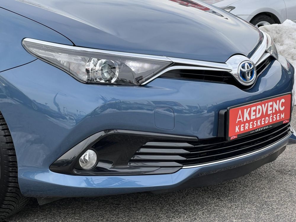 TOYOTA AURIS Touring Sports 1.8 HSD Active Trend+ (Automata) Élő hibrid garancia! Tempomat Ülésfűtés Kamera Keyless Bluetooth