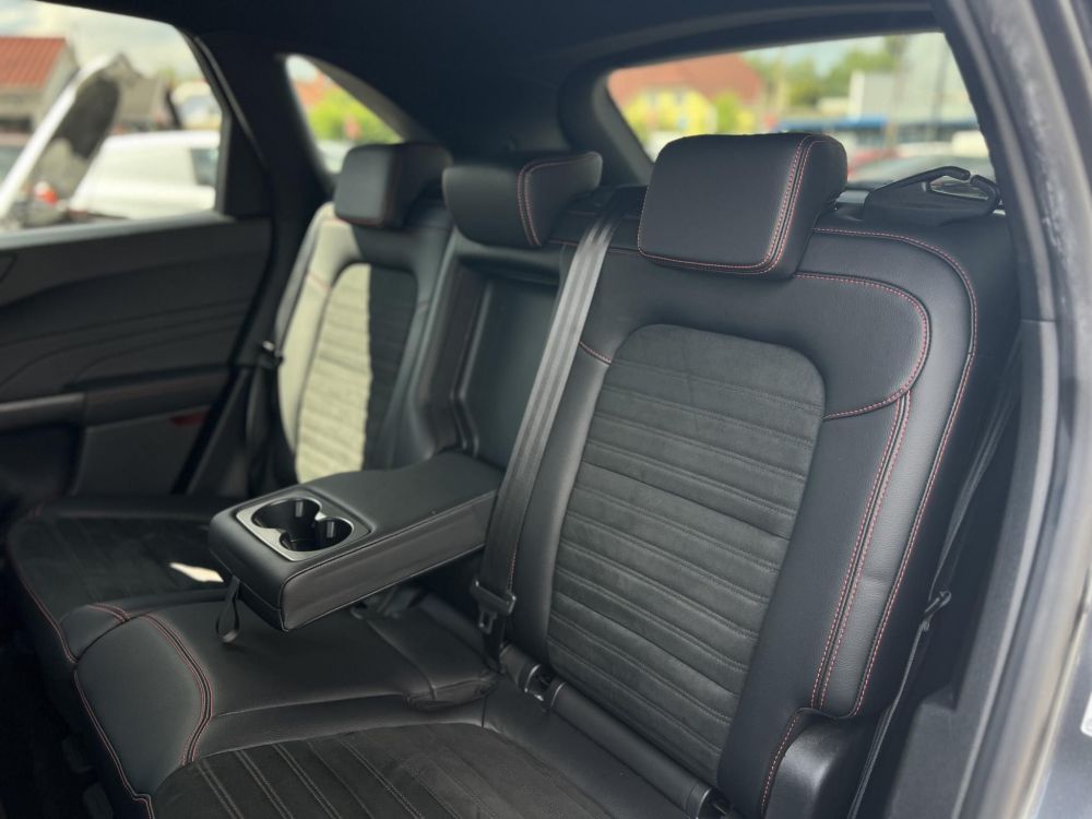 FORD KUGA 2.5 PHEV ST-Line CVT ST-line