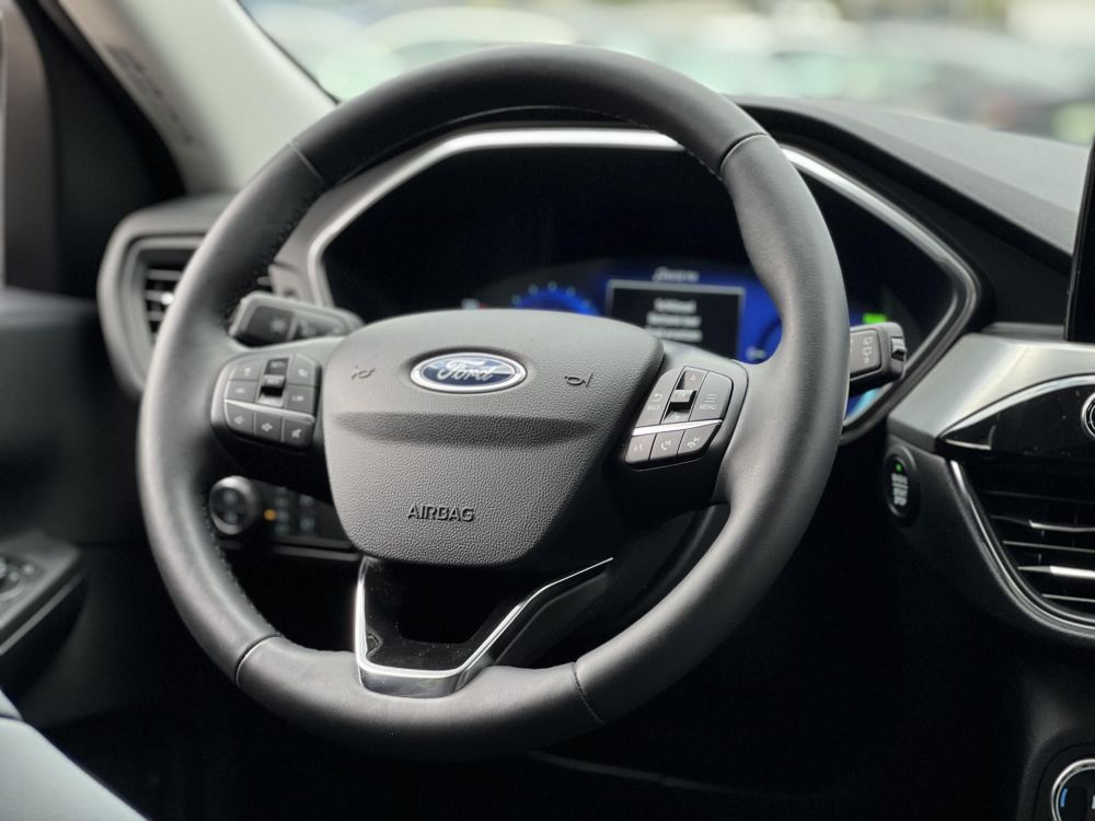 FORD KUGA 2.5 PHEV Titanium CVT 37e km. kitűnő állapot!