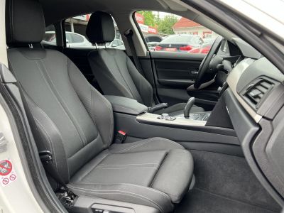 BMW 418 i Gran Coupe Xenon Tempomat Navi Bluetooth Szervizelt!