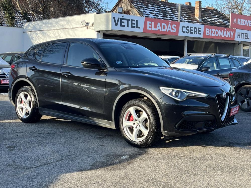 ALFA ROMEO STELVIO 2.0 T Super Q4 (Automata) 200le. LED Tempomat Navi Lejtmenet Bluetooth Kormányváltó