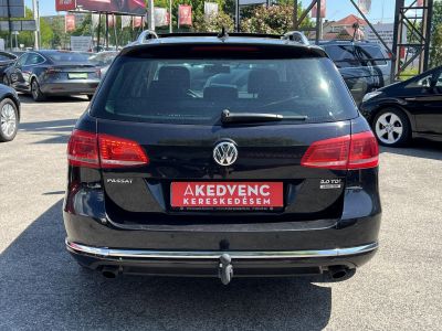 VOLKSWAGEN PASSAT VII Variant 2.0 CR TDI Highline 4Motion BMT DSG Magyarországi. Márkaszervizelt. Magasan felszerelt! Téli-nyári kerék szett!