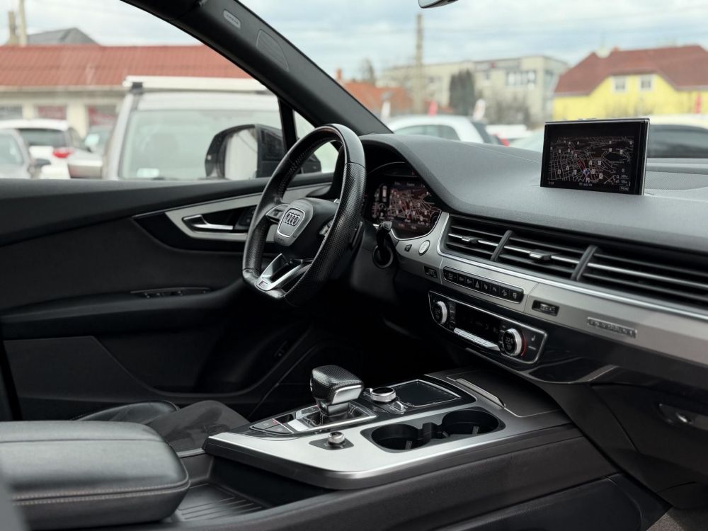 AUDI Q7 3.0 V6 TDI quattro Tiptronic ic [7 személy] 7 személy! Sérülésmentes. S-line M.o.-i. BOSE. virtual cockpit. kamera. keyless.