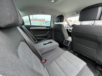 VOLKSWAGEN PASSAT VIII 2.0 TSI Business DSG R-line M.o.-i. FACELIFT. 190LE. sérülésmentes!