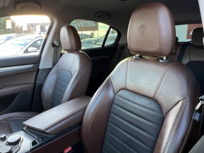 ALFA ROMEO STELVIO 2.0 T Super Q4 (Automata) 200le. LED Tempomat Navi Lejtmenet Bluetooth Kormányváltó