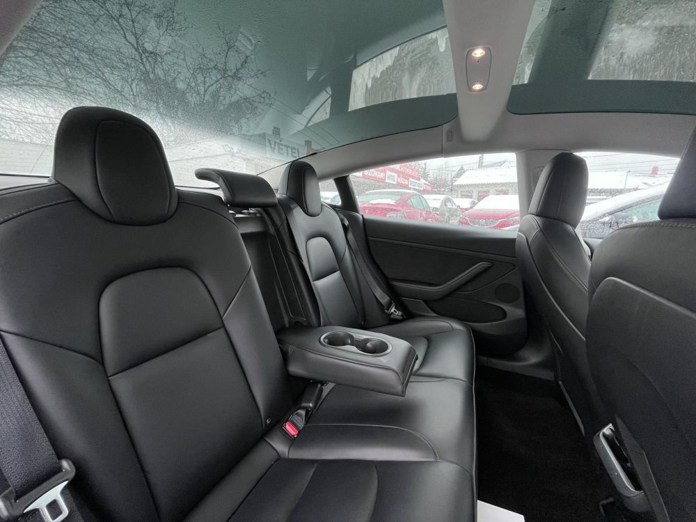 TESLA MODEL 3 Long Range AWD (Automata) 106e km. facelift. mátrix LED. hőszivattyú. premium hifi. garanciális!